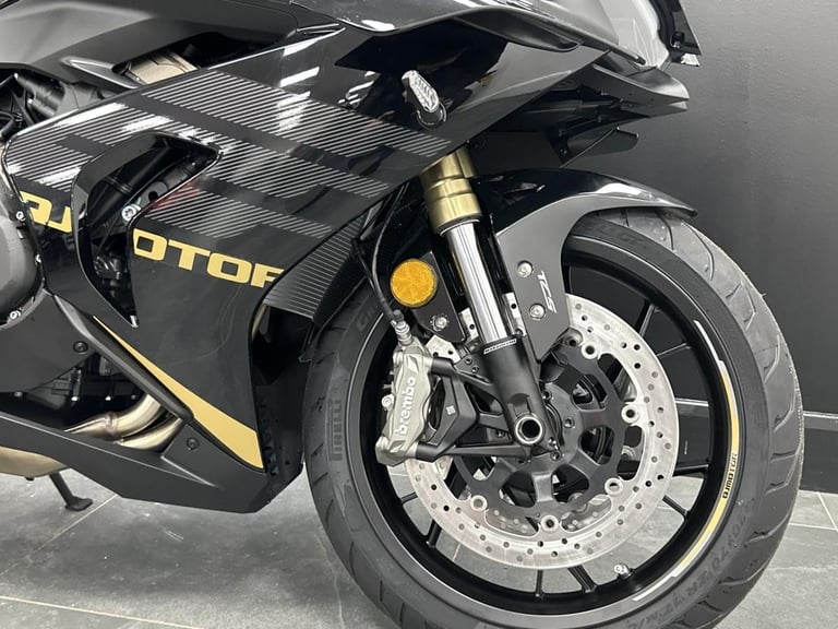 QJ MOTOR SRK 800 RR