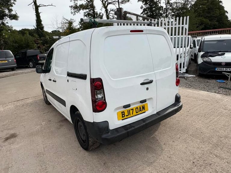 2017 Peugeot Partner Partner SE L1 Blue HDi Panel Van DIESEL Manual
