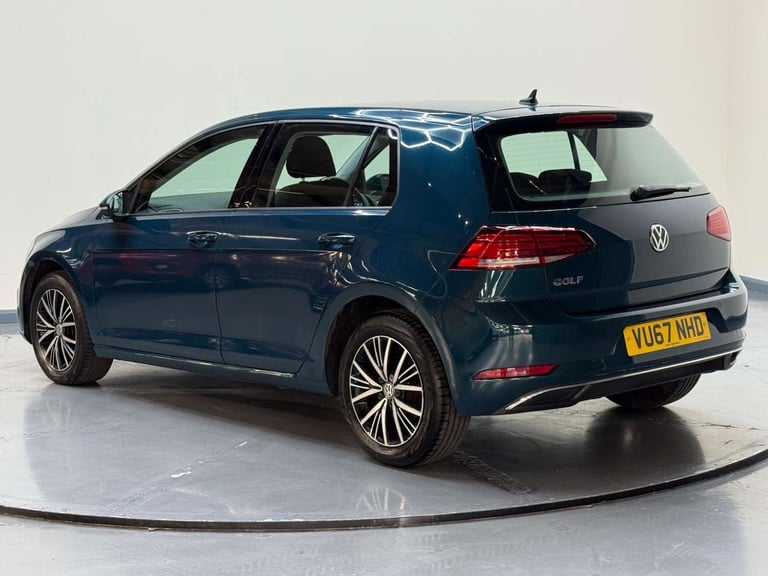 2017 Volkswagen Golf 1.6 TDI BlueMotion Tech SE Nav Euro 6 (s/s) 5dr Hatchback Diesel Manual