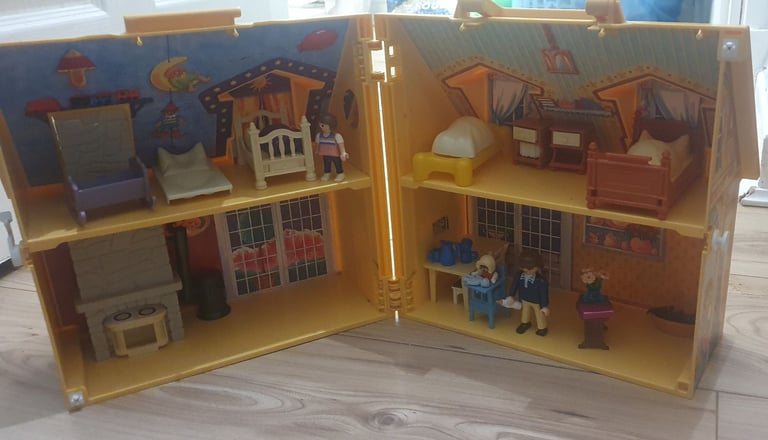 Playmobil toys house + play park sets