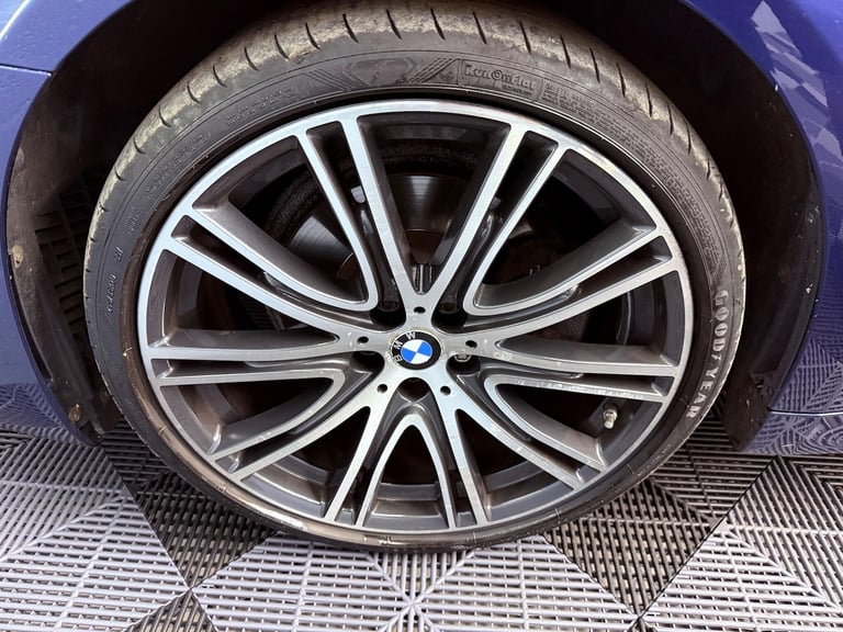 2018 BMW 5 Series 520d xDrive M Sport 4dr Auto SALOON DIESEL Automatic