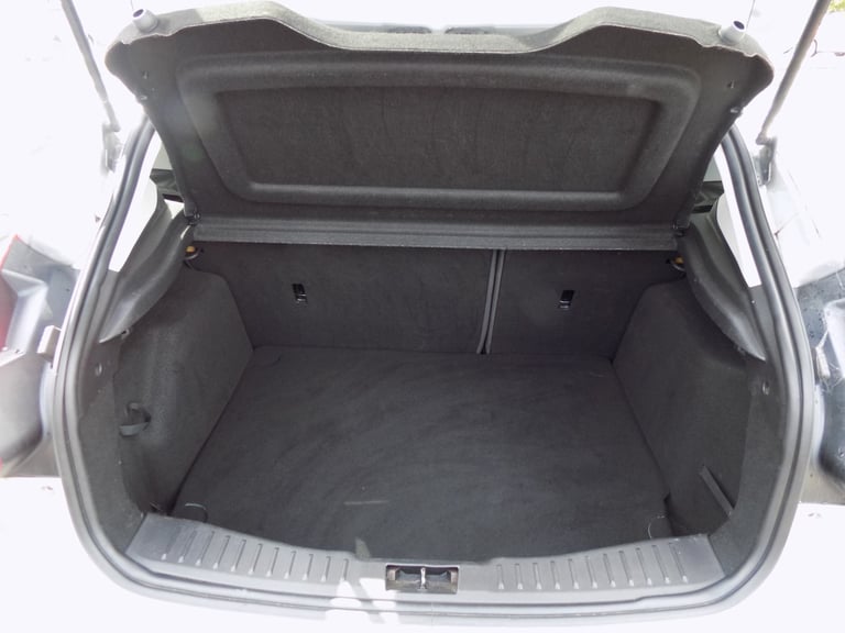 2013 Ford Focus 1.6 Zetec 5dr HATCHBACK Petrol Manual