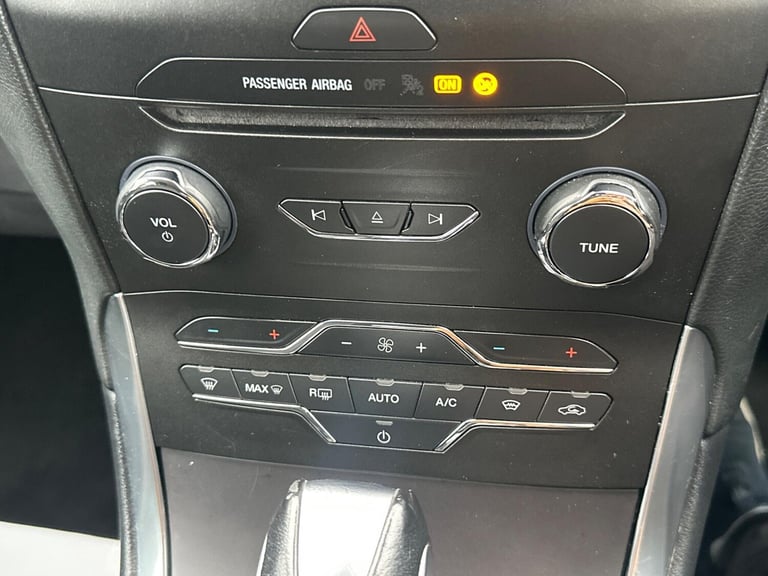 2015 Ford S-Max 2.0 TDCi 180 Titanium 5dr Powershift MPV DIESEL Automatic