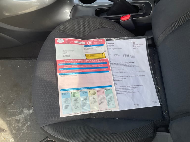 2011 Renault Laguna 2.0 dCi 150 Dynamique TomTom 5dr HATCHBACK Diesel Manual