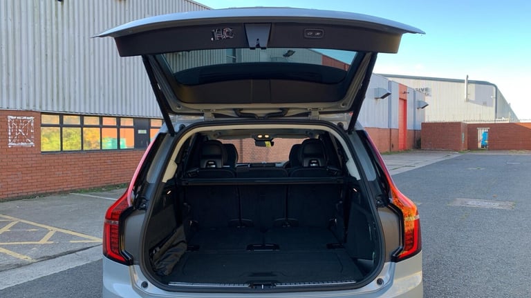 2025 Volvo XC90 2.0 B5 MHEV Ultra Bright SUV 5dr Petrol Hybrid Auto 4WD Euro 6 (s/s) (250 p ESTAT...