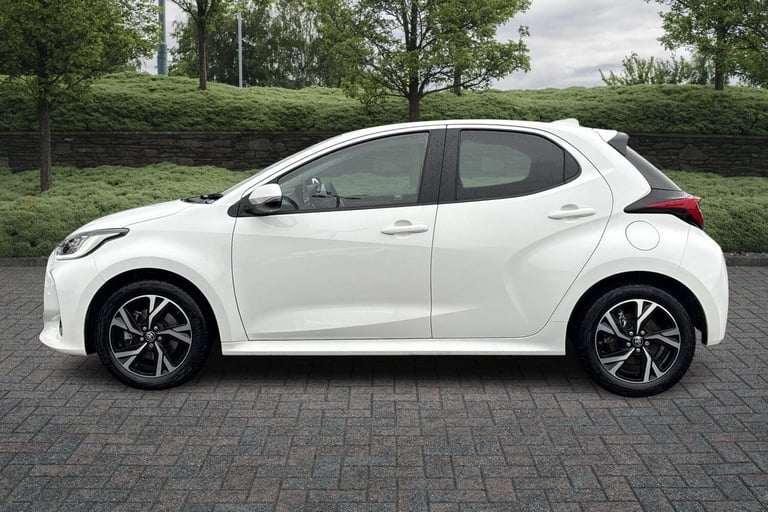 2024 Toyota Yaris 1.5 Hybrid Design 5dr CVT Hatchback Hybrid Automatic