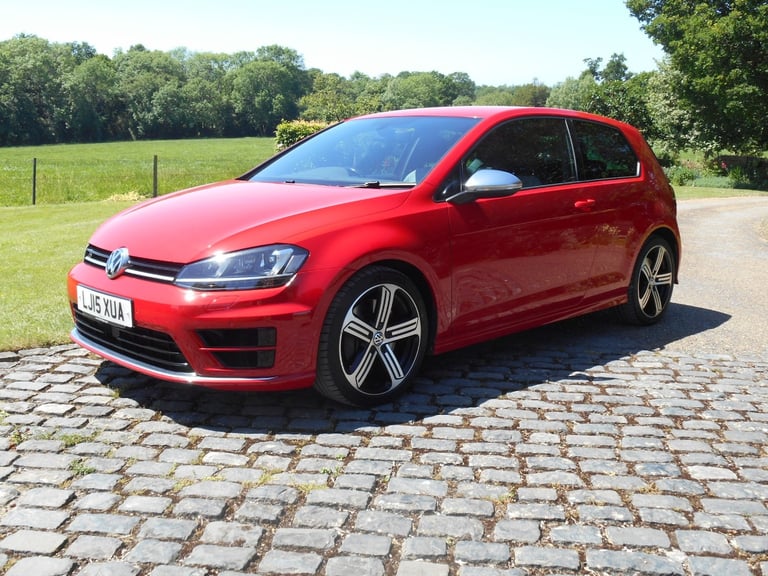 2015 Volkswagen Golf R 3-Door Petrol