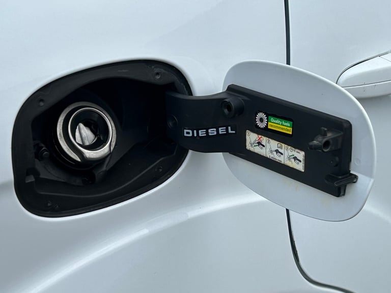2014 Ford S-Max 1.6 TDCi Zetec 5dr (1 year warranty and breakdown cover) MPV Diesel Manual