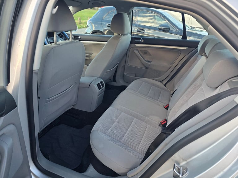 Volkswagen, JETTA, Saloon, 2008, Manual, 1390 (cc), 4 doors