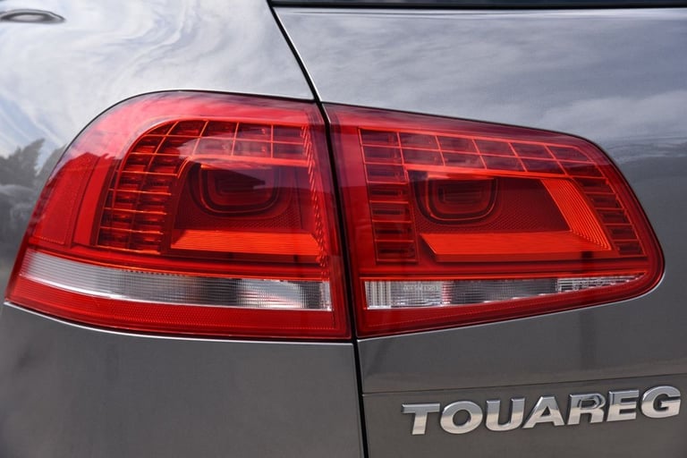 2013 Volkswagen Touareg 3.0h TSI V6 Hybrid SUV 5dr Petrol Hybrid Tiptronic 4WD Euro 5 (s/s) (333 ...