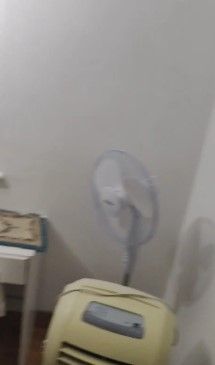 Double Room to Rent in Warbank Crescent, Croydon CR0. Only for singles. Bills included.