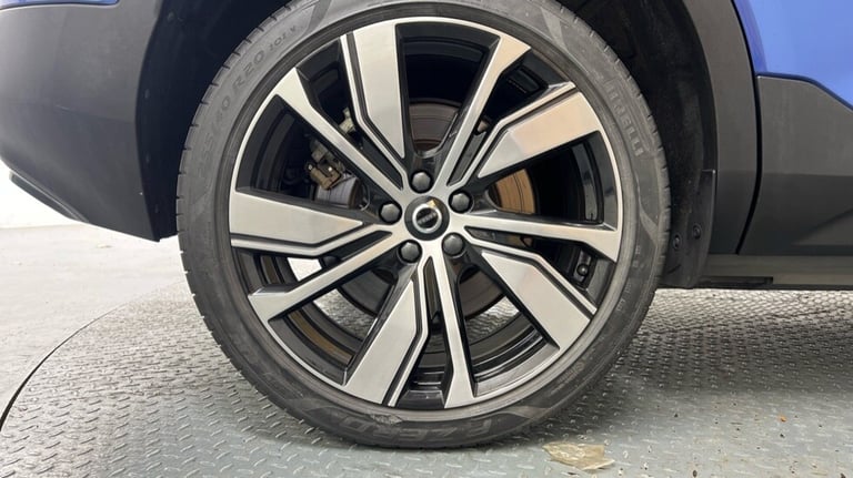 2021 Volvo XC40 P8 Recharge First Edition AWD Pure Electric(Panroof, Harman Kardon, Towbar) Estat...