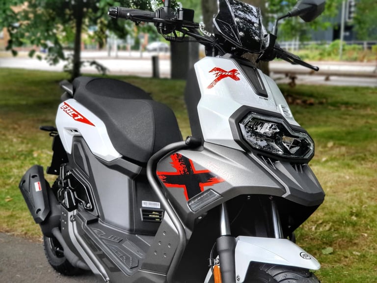 NEW Keeway Fact X 50 CBT Learner Legal Sport Scooter with Two Year Warranty
