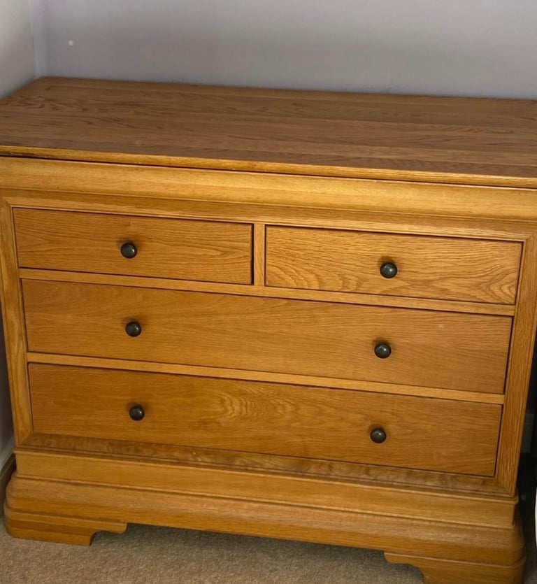Willis & Gambier large solid oak chest of 5 drawers bedside table sideboard dresser & mirror Ex cond
