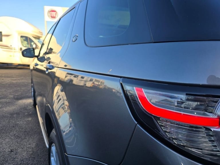 2016 Land Rover Discovery Sport 2.0 TD4 HSE SUV 5dr Diesel Auto 4WD Euro 6 (s/s) (180 ps) ESTATE ...