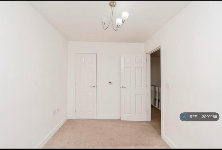 3 bedroom house in Goscote Lane, Walsall, WS3 (3 bed) (#2002266)