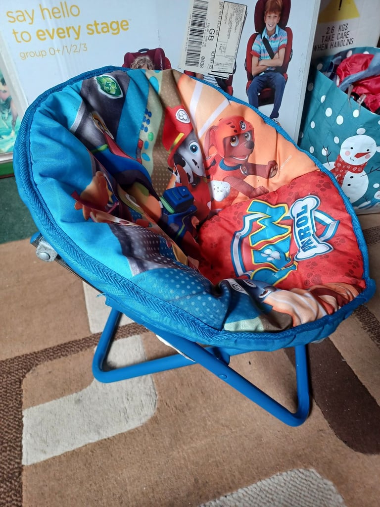 Childs foldable chair