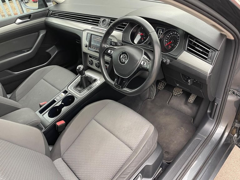 2015 Volkswagen Passat 1.6 TDI BlueMotion Tech S Euro 6 (s/s) 4dr SALOON Diesel Manual