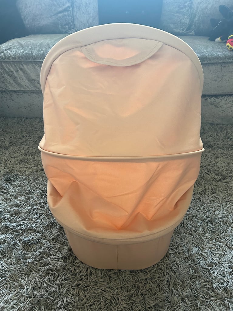 My Babiie MB200i Bassinet – Blush (Like New)
