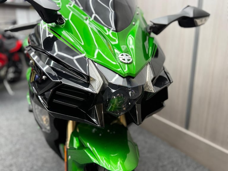 2018 18 Kawasaki Ninja H2 SX SE Euro 4 - 1 Former Keeper - FSH +++Extras