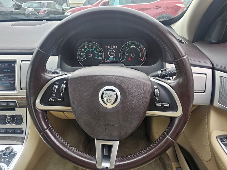 2012 Jaguar XF 2.2d [200] Premium Luxury 4dr Auto SALOON Diesel Automatic