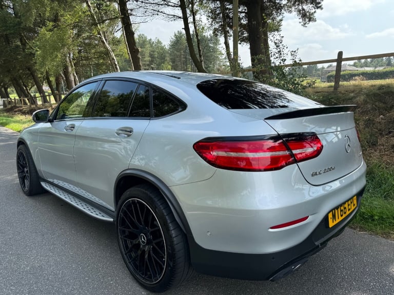 2016 Mercedes-Benz GLC GLC 220d 4Matic AMG Line Premium 5dr 9G-Tronic / Sunroof / Black Pack. COU...