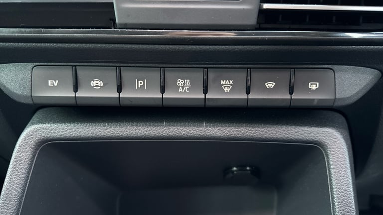 2025 Ford Transit Connect 1.5 EcoBoost PHEV 150 Limited Van Auto PANEL VAN PETROL/ELECTRIC Automatic