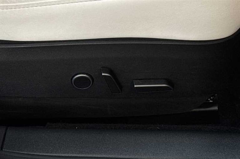 2022 Tesla Model 3 Performance AWD 4dr [Performance Upgrade] Auto SALOON ELECTRIC Automatic