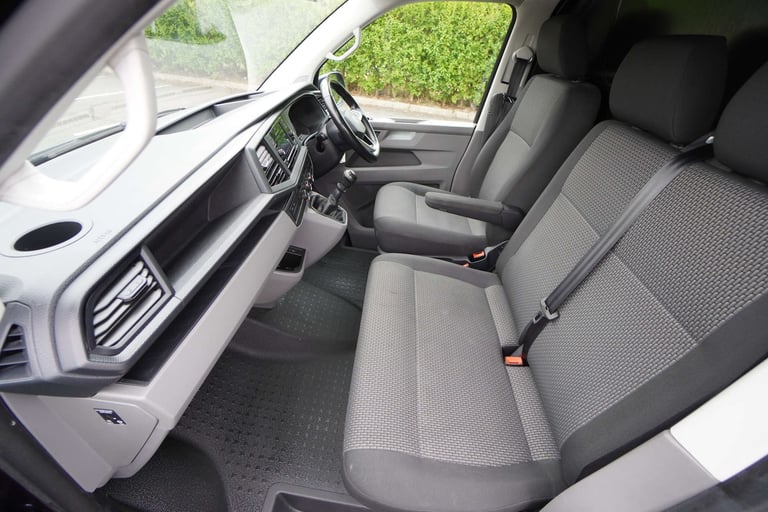 2021 Volkswagen Transporter 2.0 Transporter T28 HighLine TDI SWB Panel Van Diesel Manual