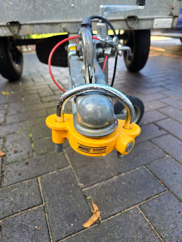Ultimate camping off-grid galvanised trailer 5x3. With solar panel, powerpack, fully rebuilt