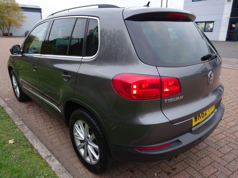 2012 Volkswagen Tiguan 2.0 TDi BlueMotion Tech SE 5dr DSG ESTATE DIESEL Automatic