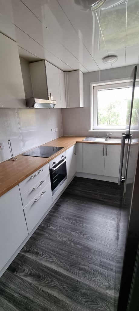 Clean bedroom in serene area for rent.