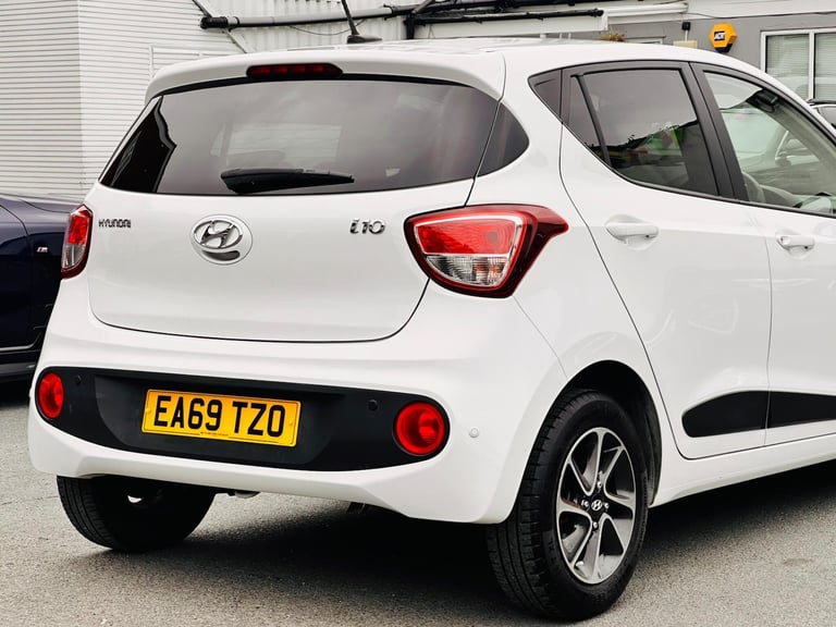 2019 Hyundai i10 1.0 Premium Euro 6 5dr HATCHBACK Petrol Manual