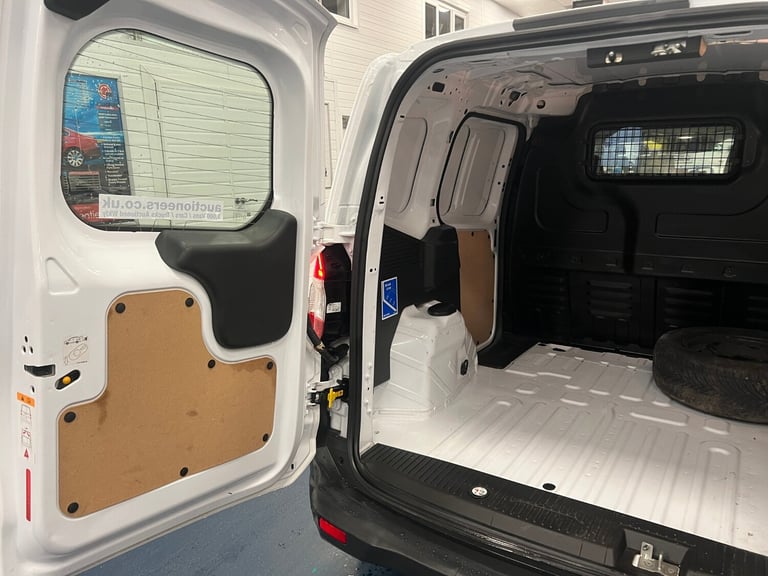 2022 Ford Transit Courier TREND 1.5TDCI 100PS VAN (EURO 6) PANEL VAN Diesel Manual