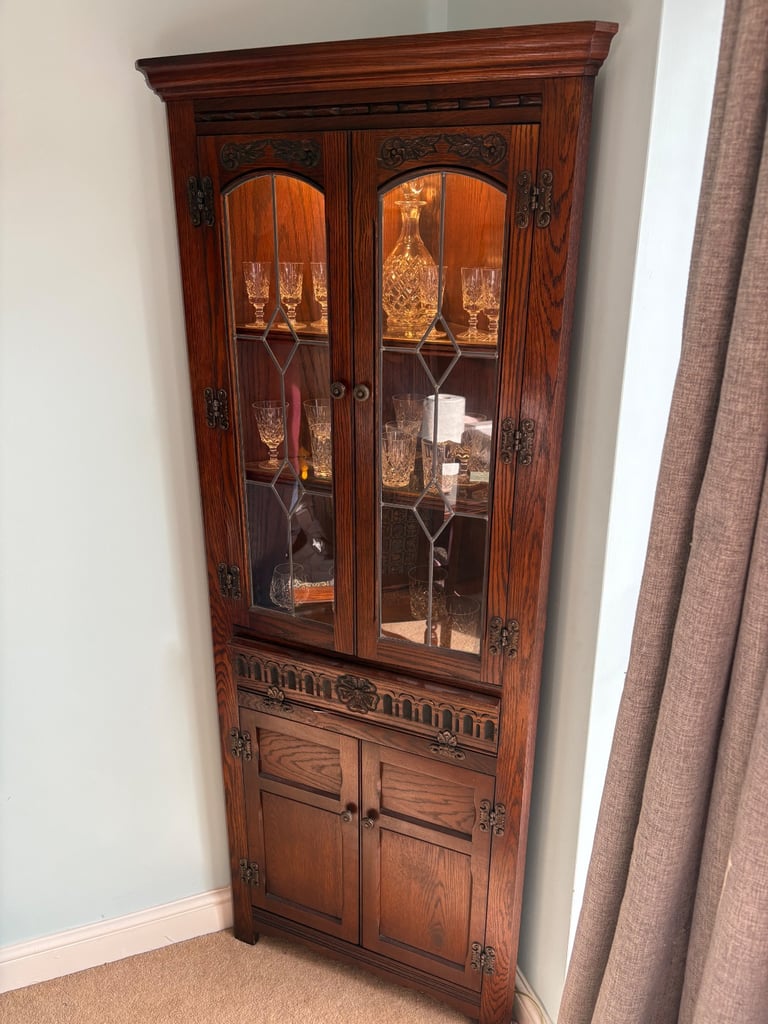Vintage Old Charm Tudor Oak Corner Cabinet