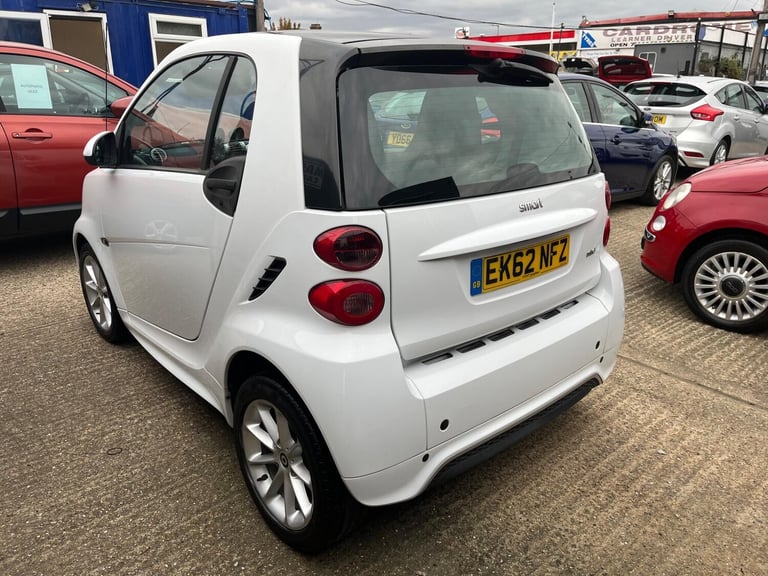2012 smart fortwo 1.0 MHD Passion SoftTouch Euro 5 (s/s) 2dr COUPE Petrol Automatic