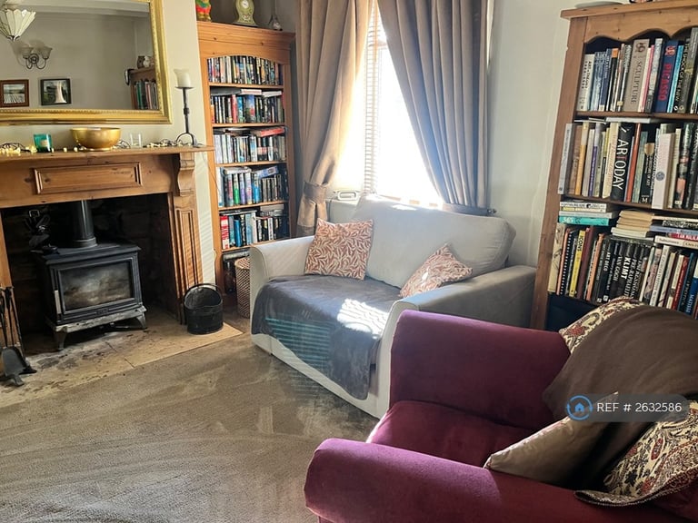 4 bedroom house in Railway Cottages, Kimberley, Nottingham, NG16 (4 bed) (#2632586)