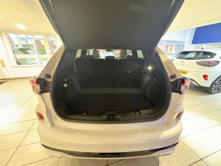 2022 Ford Kuga 2.5 Duratec 14.4kWh Vignale SUV 5dr Petrol Plug-in Hybrid CVT Euro 6 (s/s)  HATCHB...