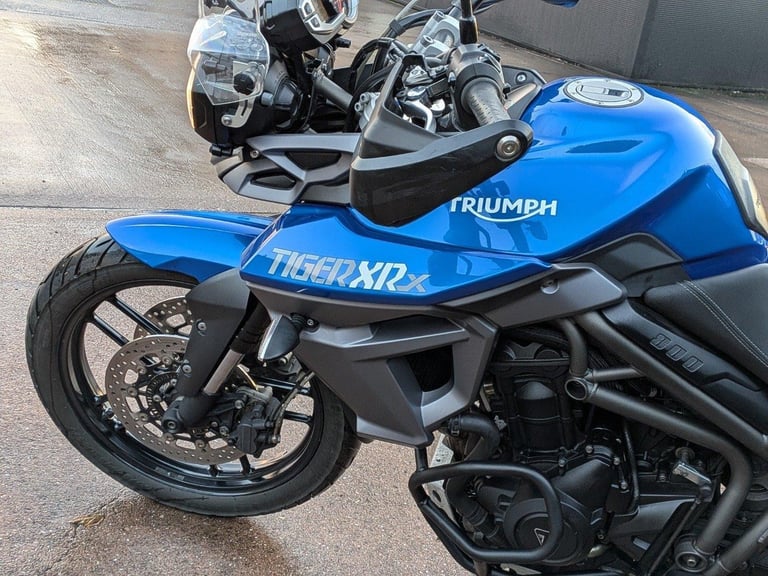 TRIUMPH TIGER 800 XRX LOW - 2016 16 - FULL LUGGAGE - LOW RIDE HEIGHT