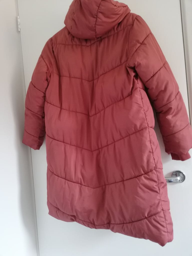 Free warm puffer coat (Girls age 12)