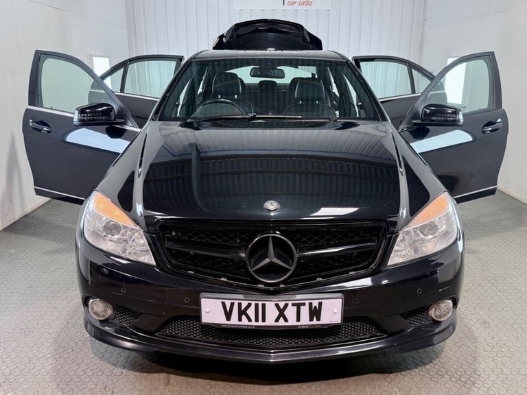 2011 Mercedes-Benz C Class C220 CDI BlueEFFICIENCY Sport 4dr Auto SALOON DIESEL Automatic