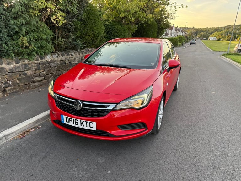 Vauxhall Astra Design 1.6 CDTi BlueInj Euro 6 with 8 Months MOT&FSH&Apple Car Play&Android&ULEZ Free