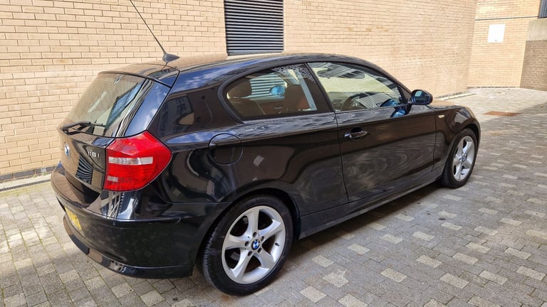 BMW, 1 SERIES, Hatchback, 2009, Manual, 1599 (cc), 3 doors