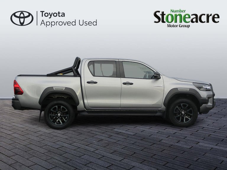 2023 Toyota Hilux 2.8 D-4D Invincible X Pickup Double Cab 4dr Diesel Auto 4WD Euro 6 (s/s) (2 Die...