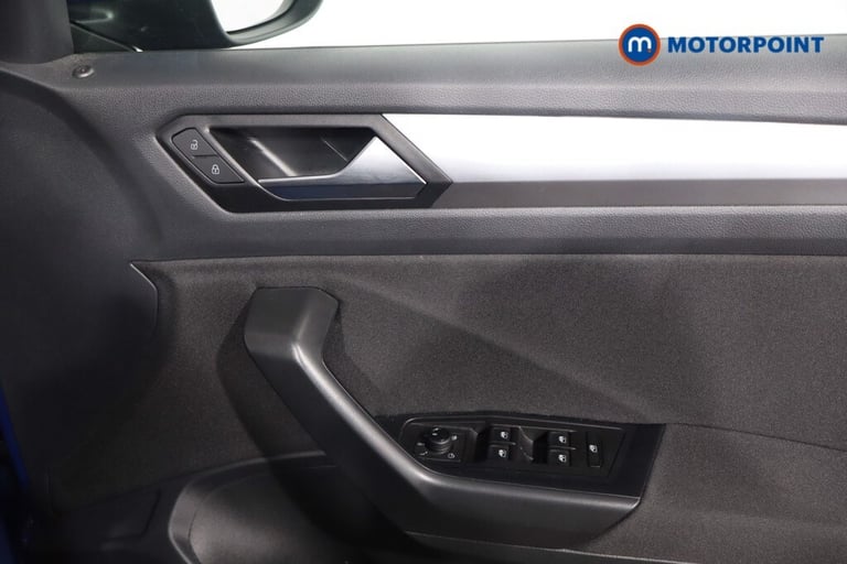 2025 Volkswagen T-Roc 1.5 TSI Match 5dr DSG HATCHBACK PETROL Automatic