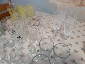 FREE - SELECTION OF GLASSWARE 
