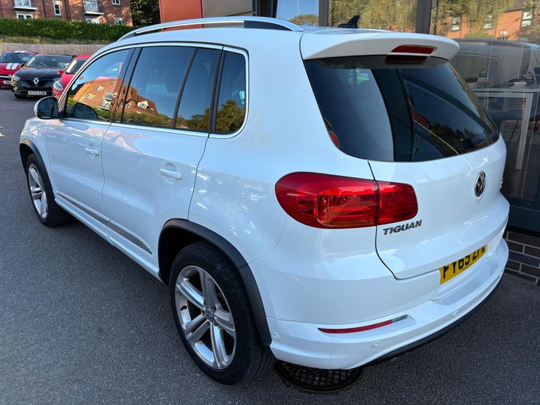 2016 Volkswagen Tiguan 2.0 TDI BlueMotion Tech R-Line Edition DSG 4WD Euro 6 (s/s) 5dr ESTATE Die...