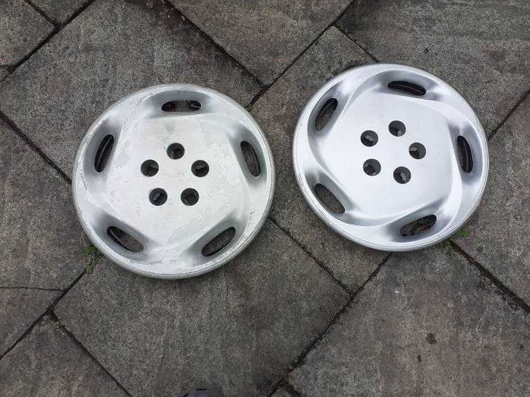 image for Two Citroen XM Wheel hub caps trim, for series 1