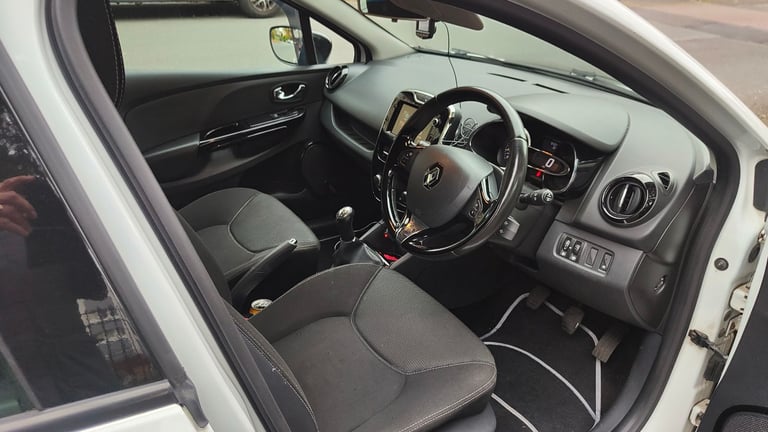 Renault, CLIO, Hatchback, 2013, Manual, 1461 (cc), 5 doors