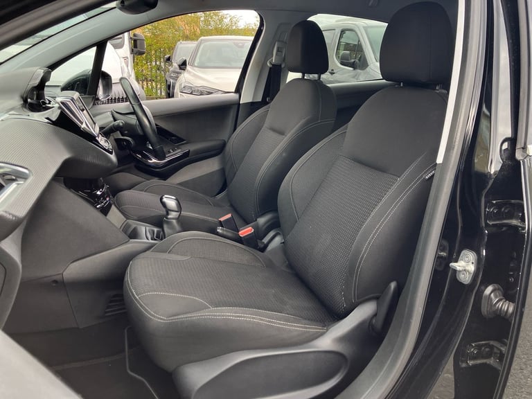 2019 Peugeot 208 1.2 PureTech 82 Tech Edition 5dr [Start Stop] Hatchback Manual